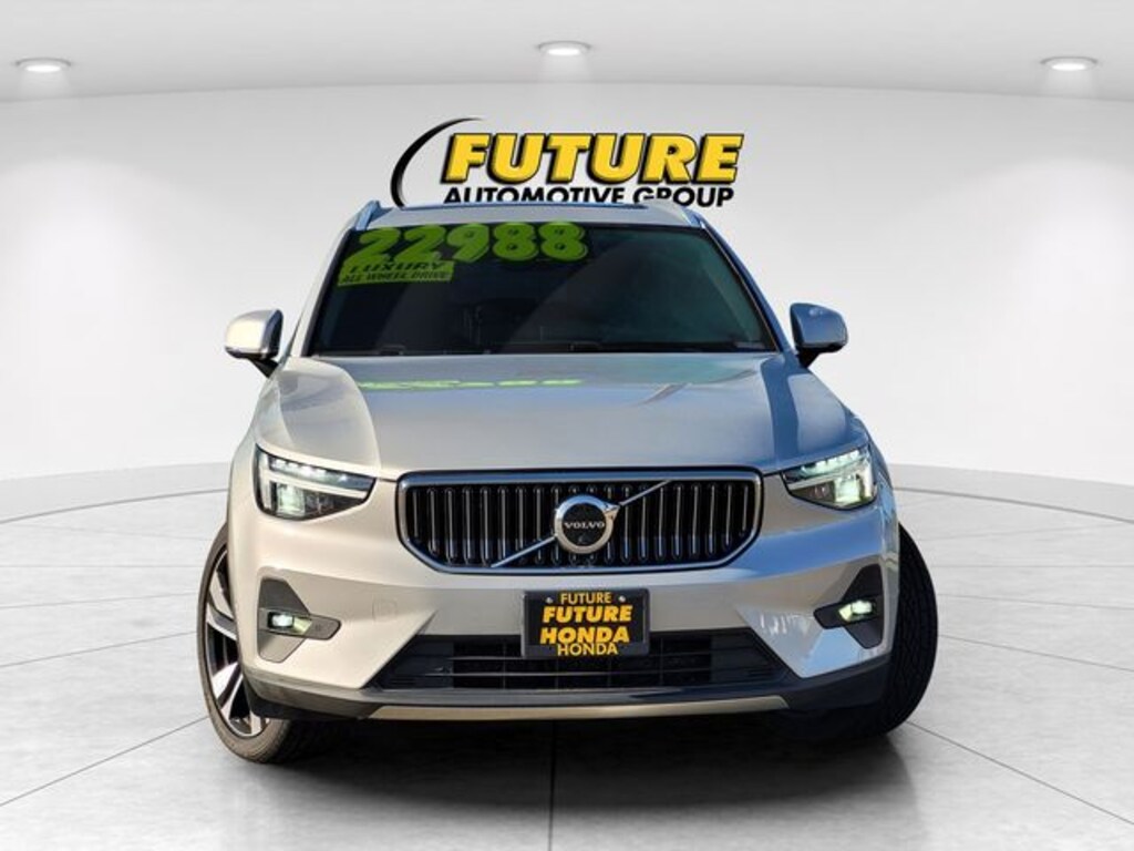 Certified 2023 Volvo XC40 B5 Plus Bright Theme SUV