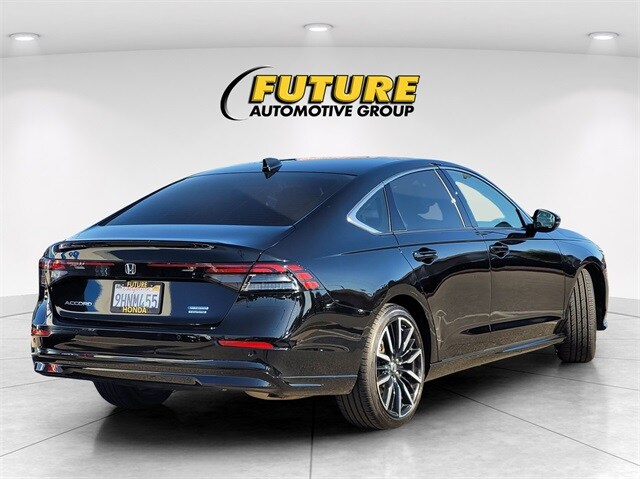 2023 Honda Accord Hybrid Touring photo 4