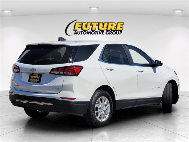 2024 Chevrolet Equinox LT photo 4