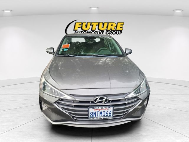 2020 Hyundai Elantra SEL photo 2