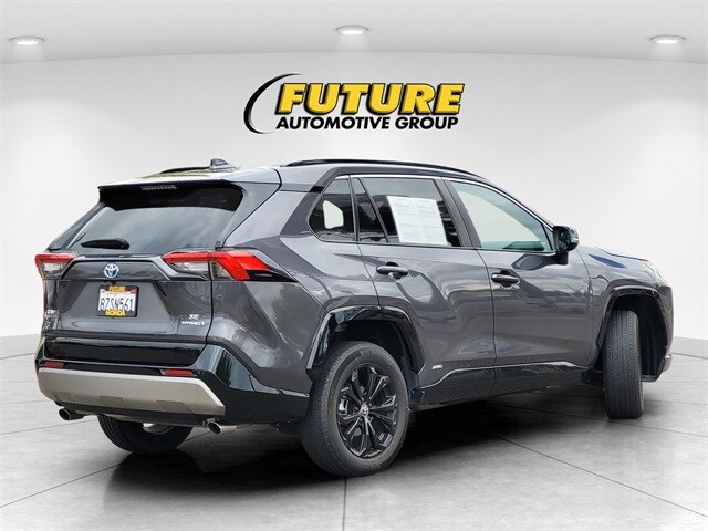 2022 Toyota RAV4 Hybrid SE photo 4