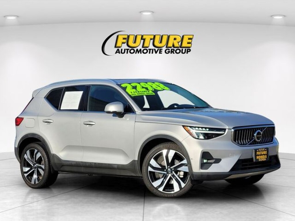 Certified 2023 Volvo XC40 B5 Plus Bright Theme SUV
