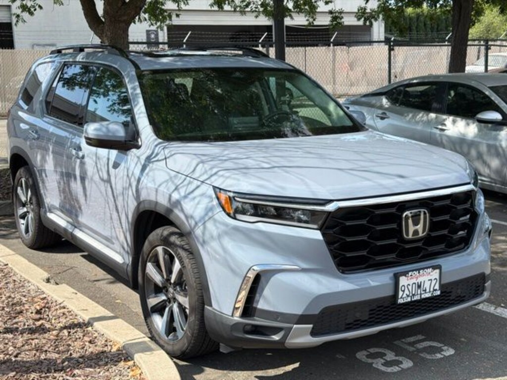 Certified 2025 Honda Pilot Touring SUV