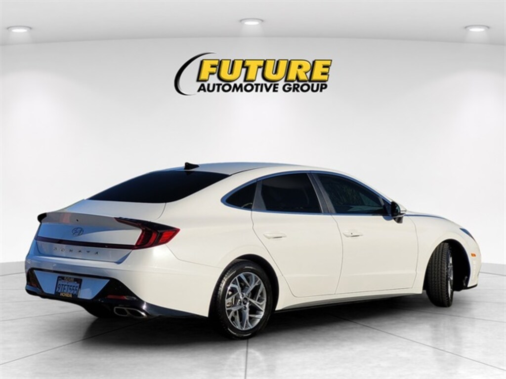 Used 2023 Hyundai Sonata SEL Sedan