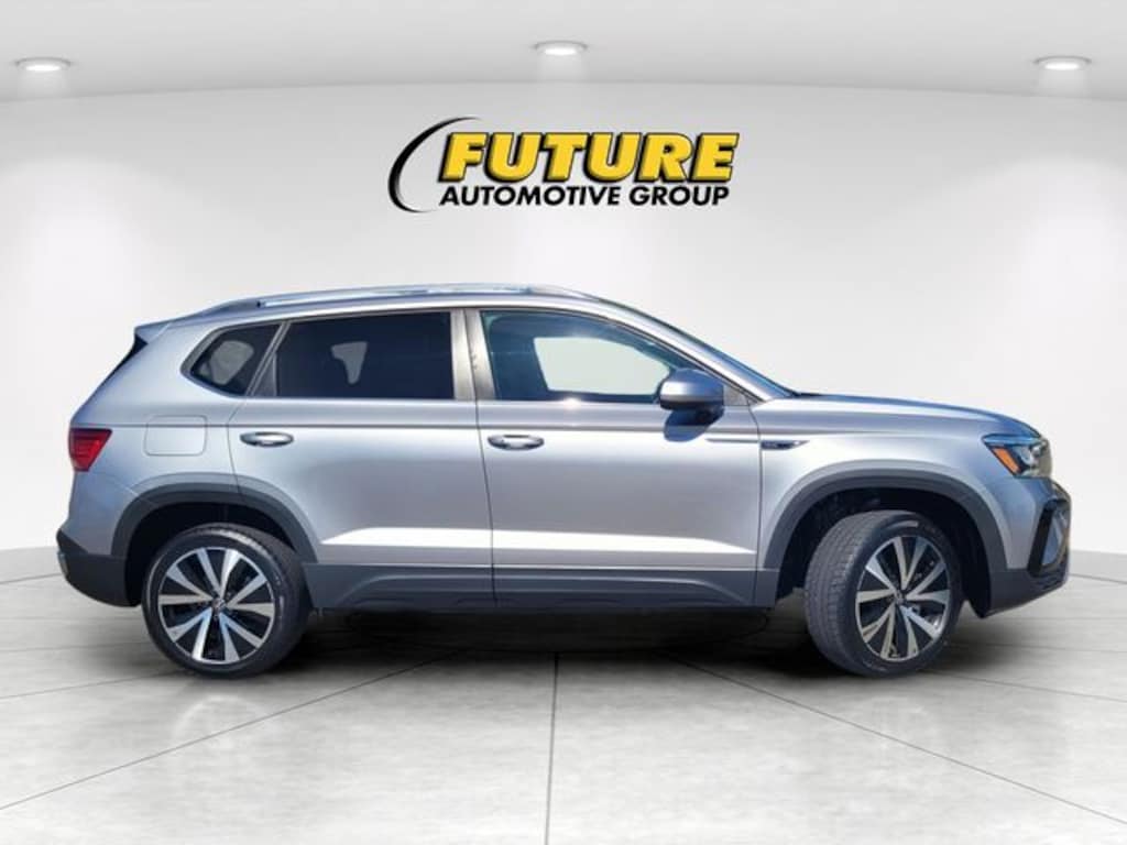 Used 2024 Volkswagen Taos 1.5T SE SUV