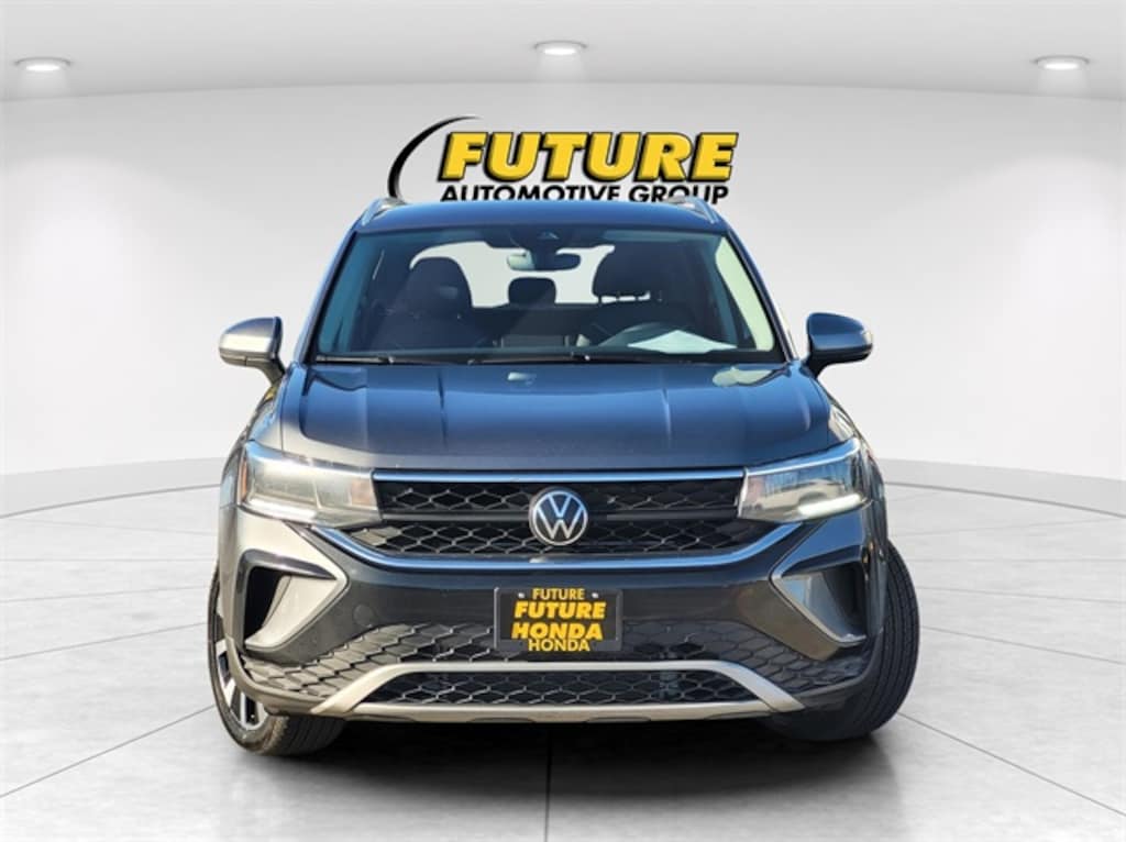 Used 2024 Volkswagen Taos 1.5T SE SUV