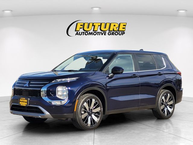 2025 Mitsubishi Outlander SE photo 4