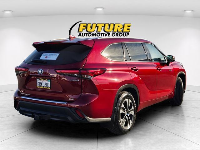 Used 2020 Toyota Highlander Hybrid XLE SUV