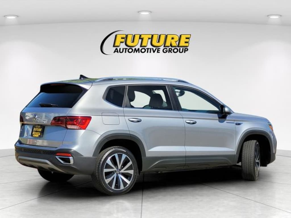 Used 2024 Volkswagen Taos 1.5T SE SUV
