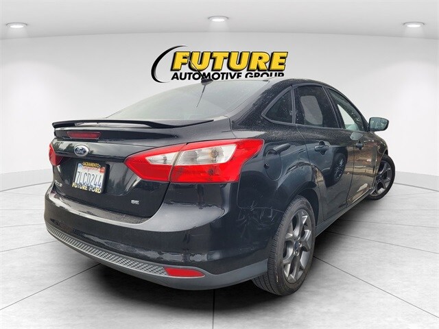 2014 Ford Focus SE photo 3