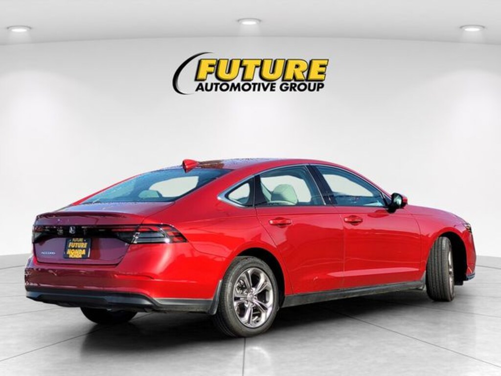 Used 2024 Honda Accord EX Sedan
