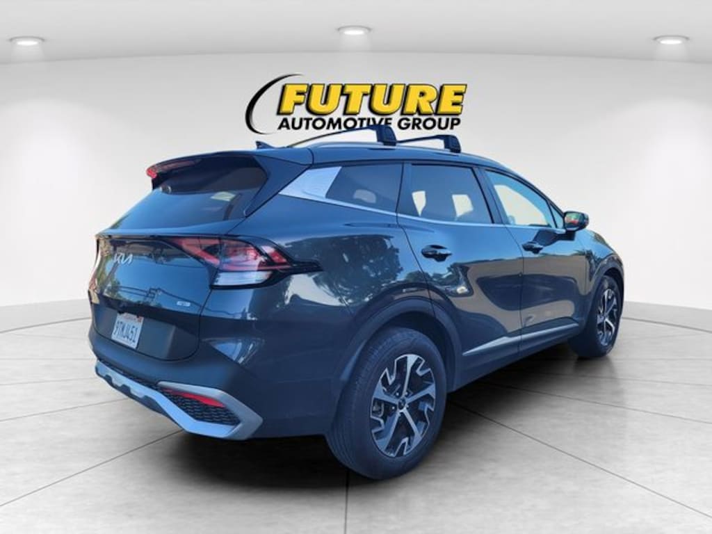 Used 2024 Kia Sportage Hybrid EX SUV