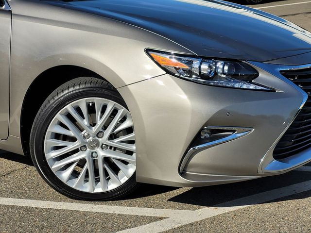 2016 LEXUS ES 350 photo 2