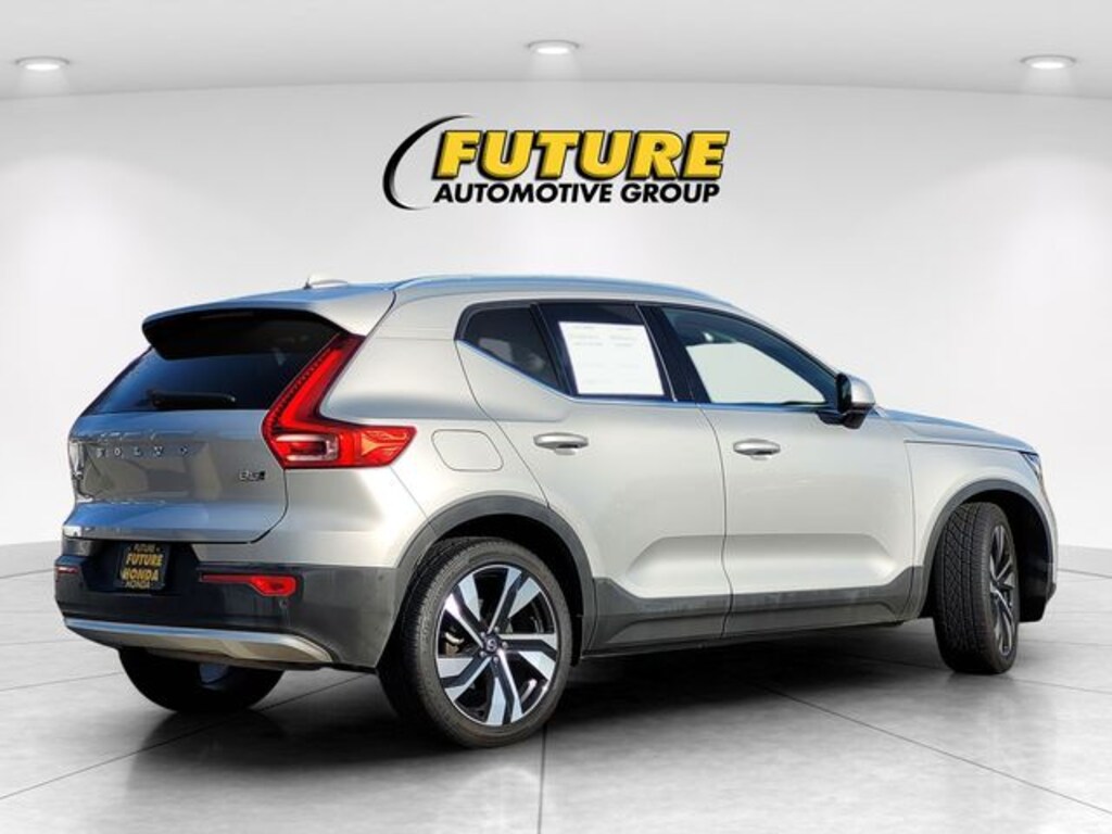 Certified 2023 Volvo XC40 B5 Plus Bright Theme SUV