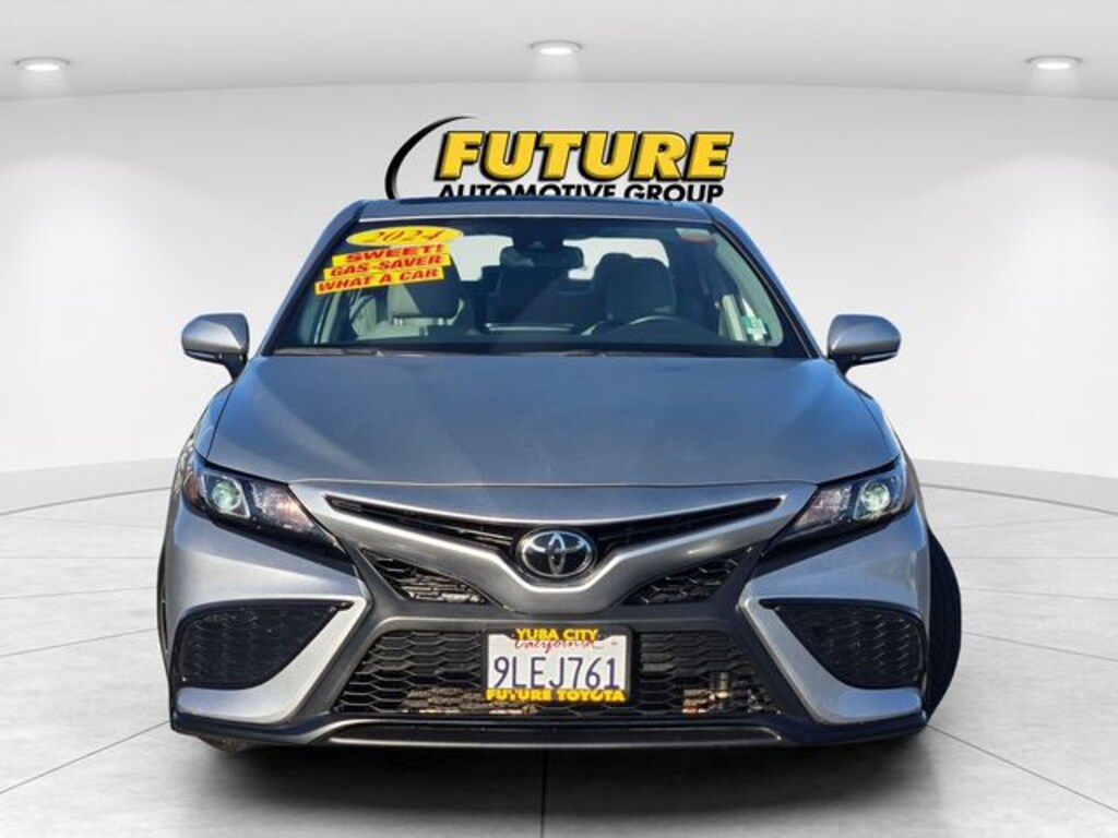Used 2024 Toyota Camry SE AWD Sedan