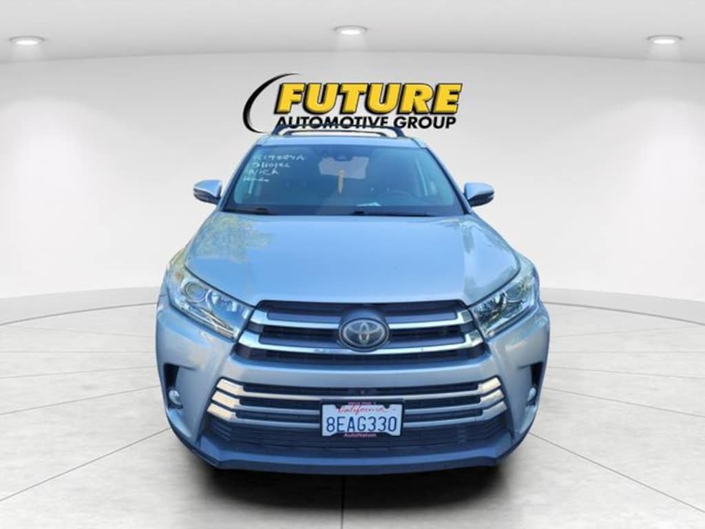 Used 2018 Toyota Highlander Limited Platinum SUV