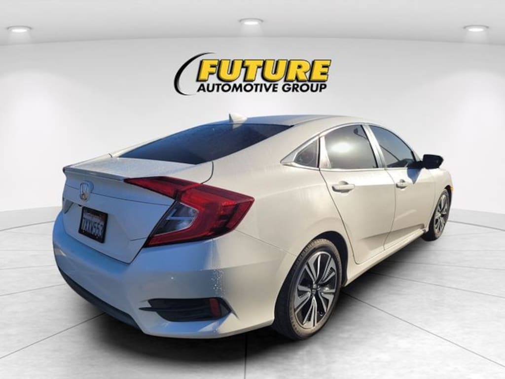 Used 2017 Honda Civic EX-T Sedan