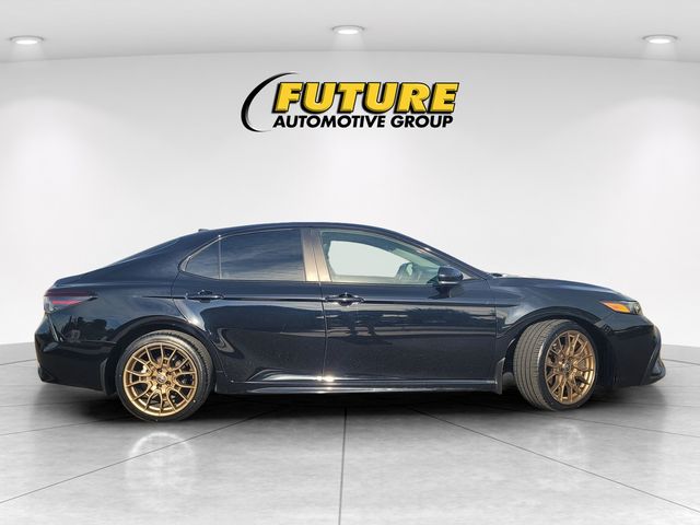 2024 Toyota Camry SE Nightshade photo 2