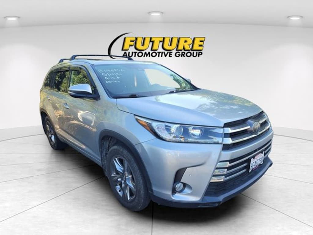 Used 2018 Toyota Highlander Limited Platinum SUV