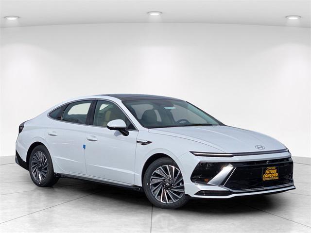 2026 Hyundai Sonata Hybrid Sedan 