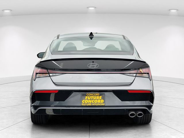 2025 Hyundai Elantra N Line photo 4