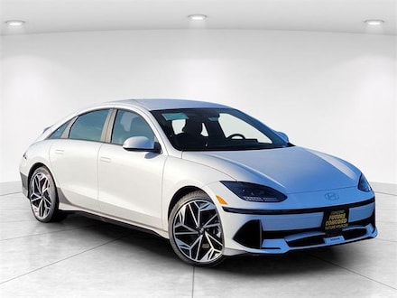 2025 Hyundai IONIQ 6 SEL Sedan