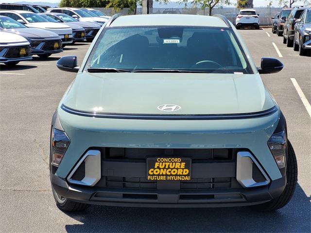 2026 Hyundai Kona SEL photo 2