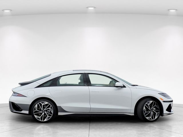 2024 Hyundai IONIQ 6 Limited photo 3
