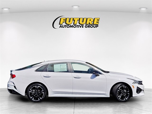 2022 Kia K5 GT-Line photo 4