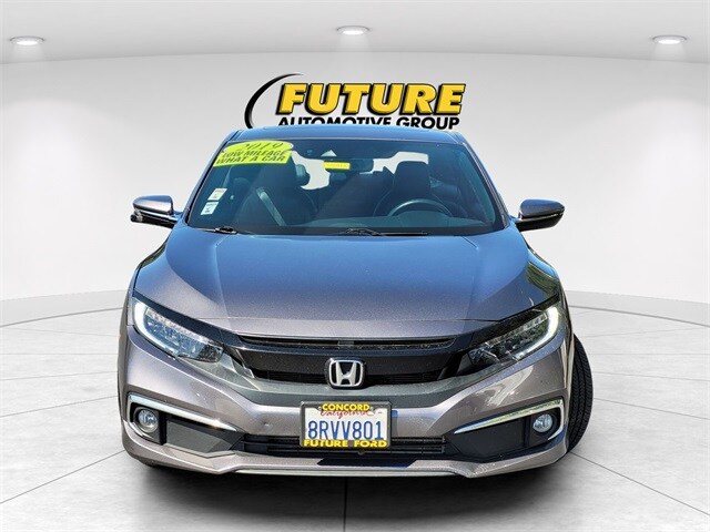 2019 Honda Civic Touring photo 3