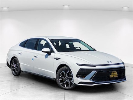 2025 Hyundai Sonata SEL Sedan
