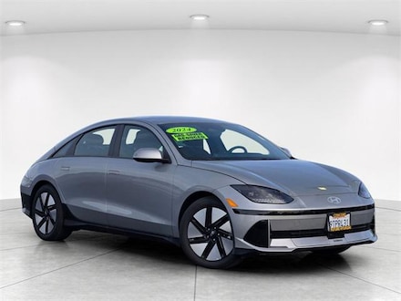 2024 Hyundai IONIQ 6 SE Standard Range Sedan