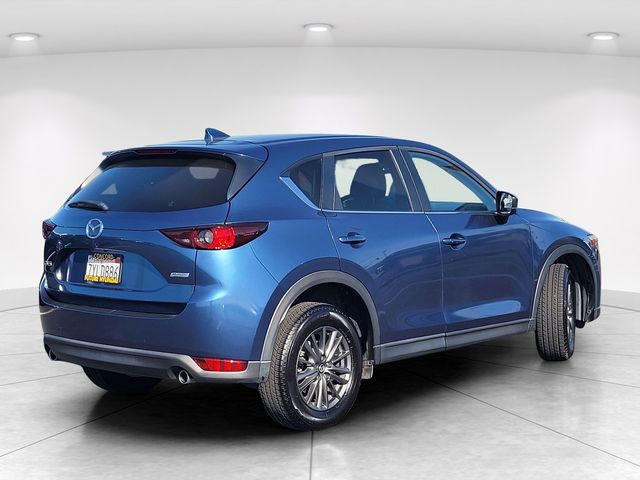 2017 Mazda Mazda CX-5 Touring photo 5