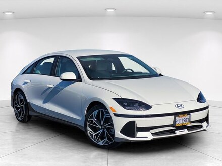 2025 Hyundai IONIQ 6 SEL Sedan
