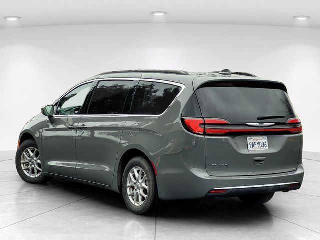 2022 Chrysler Pacifica Touring L photo 5