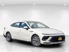 2026 Hyundai Sonata Hybrid SEL Sedan