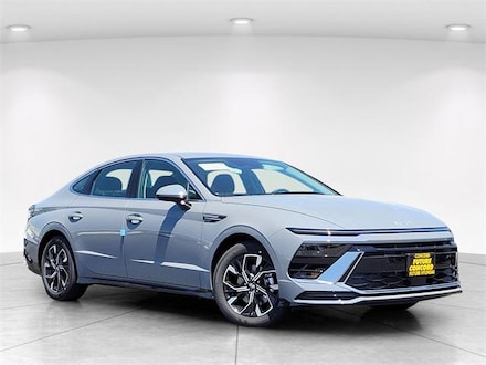 2025 Hyundai Sonata SEL Sedan