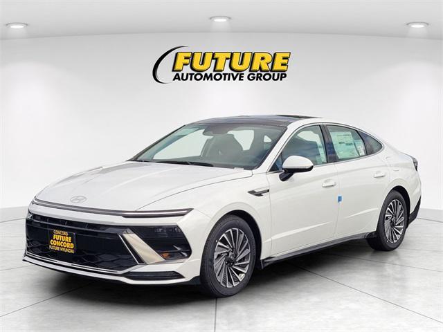 2026 Hyundai Sonata Hybrid SEL photo 2
