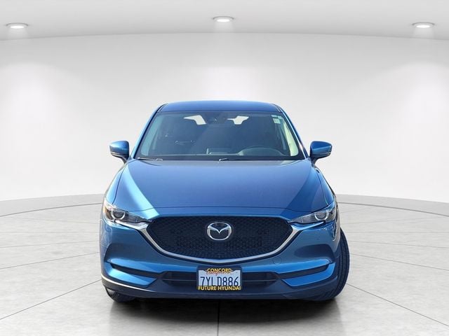 2017 Mazda Mazda CX-5 Touring photo 2