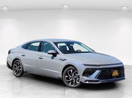 2025 Hyundai Sonata SEL Sedan