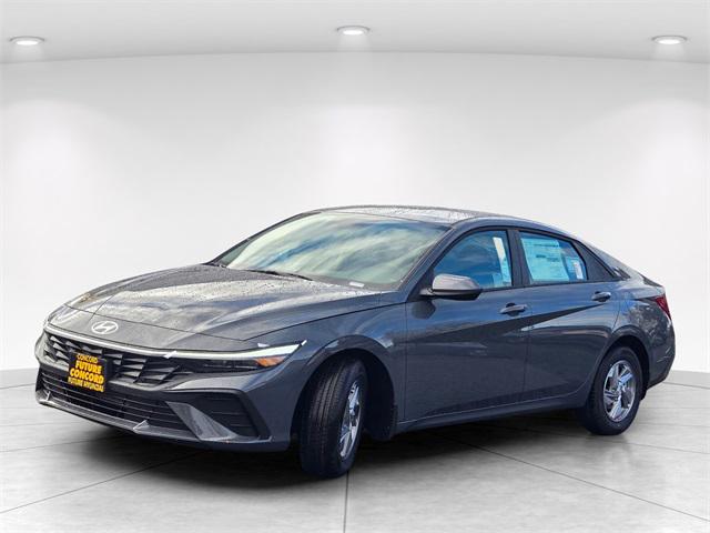 2026 Hyundai Elantra SE photo 2