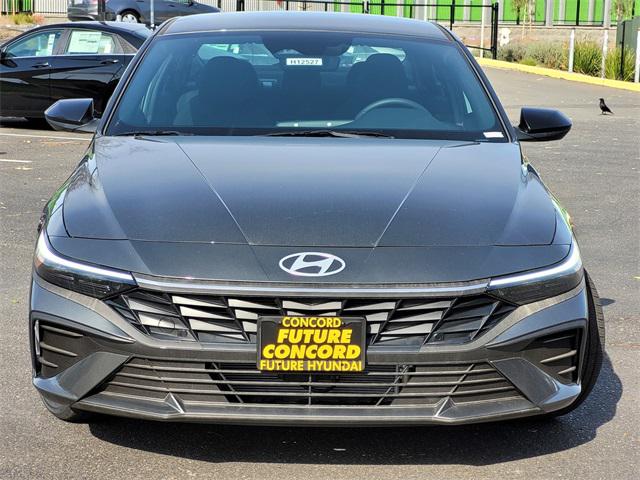 2025 Hyundai Elantra Hybrid SEL Sport photo 2