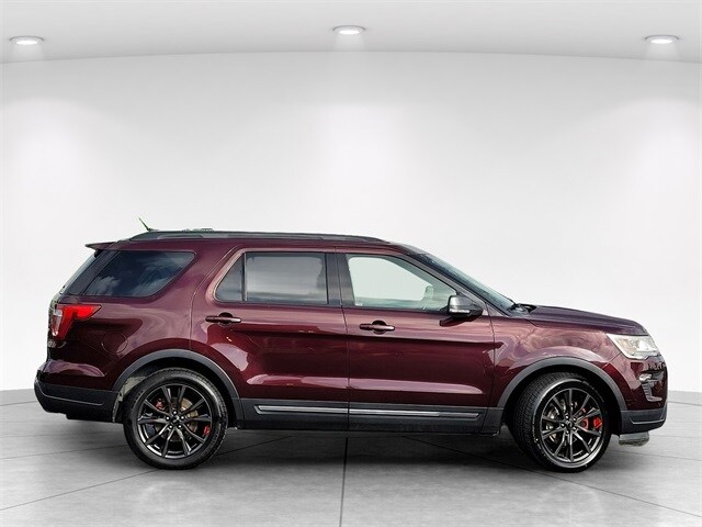 2018 Ford Explorer XLT photo 3