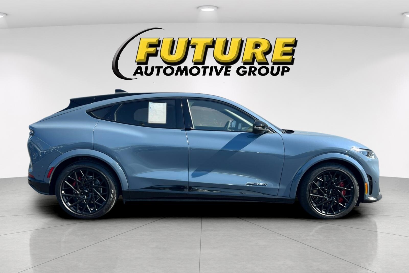 2023 Ford Mustang Mach-E GT photo 2