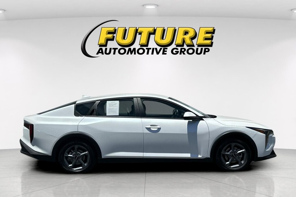 Certified 2025 Kia K4 LXS Sedan