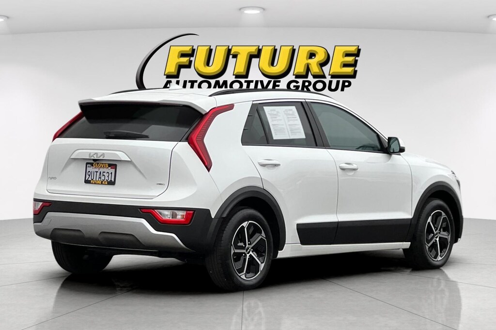 Certified 2025 Kia Niro LX SUV