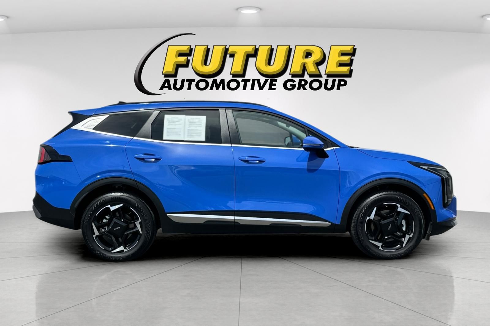 2026 Kia Sportage EX photo 2