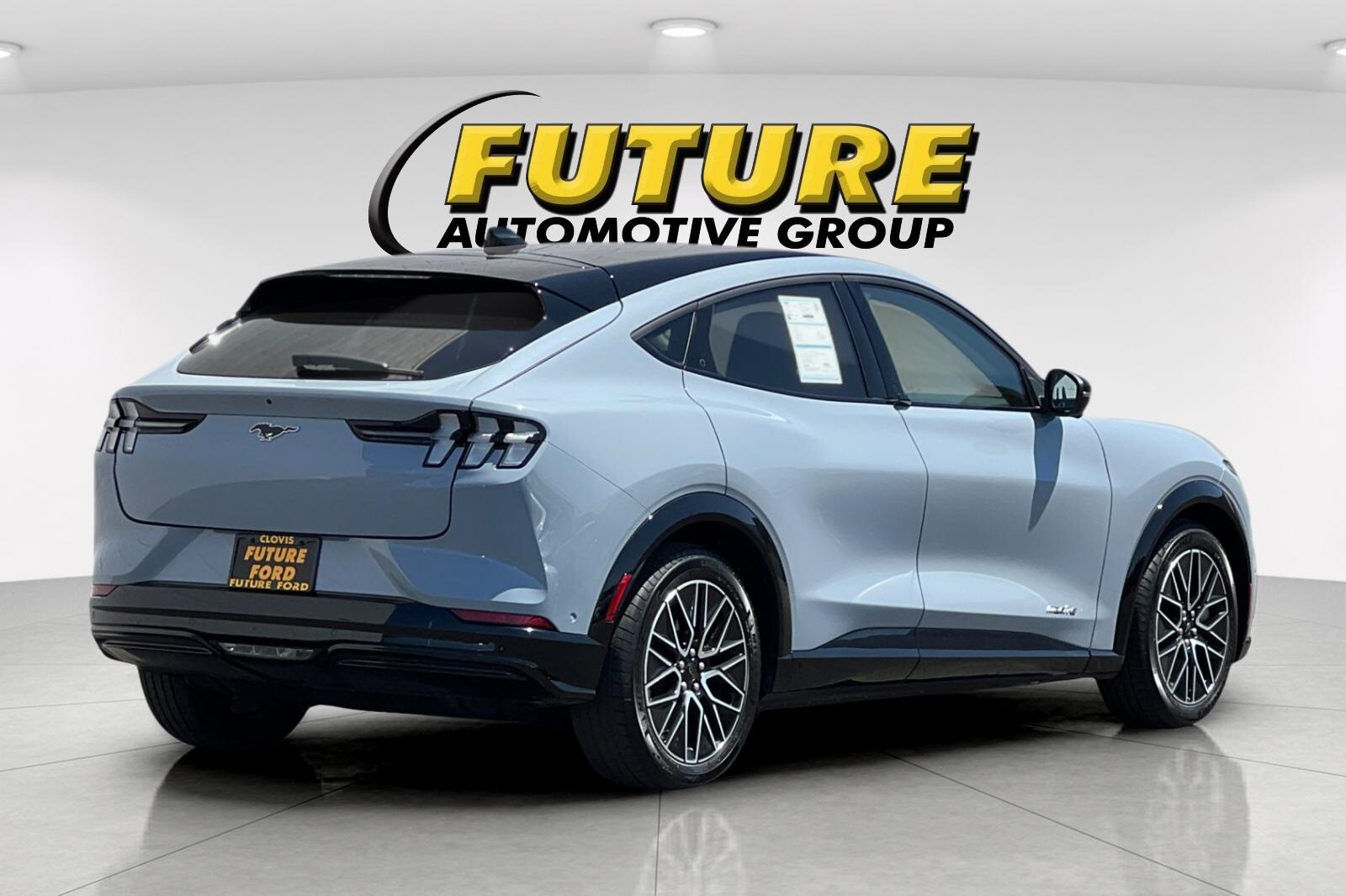 2024 Ford Mustang Mach-E Premium photo 3