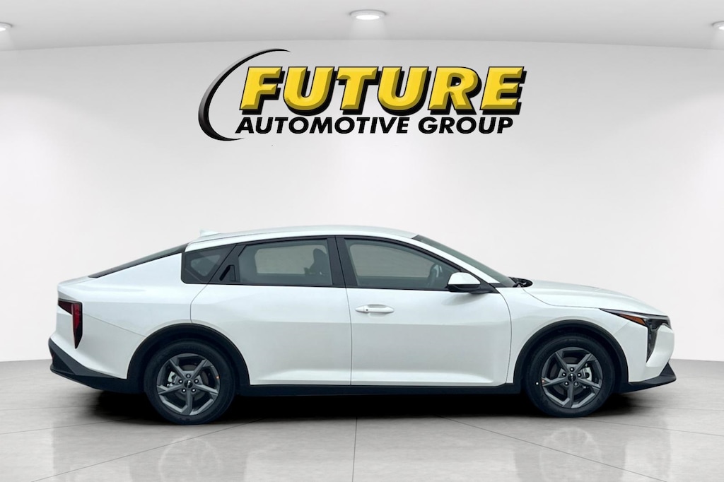 Certified 2025 Kia K4 LXS Sedan