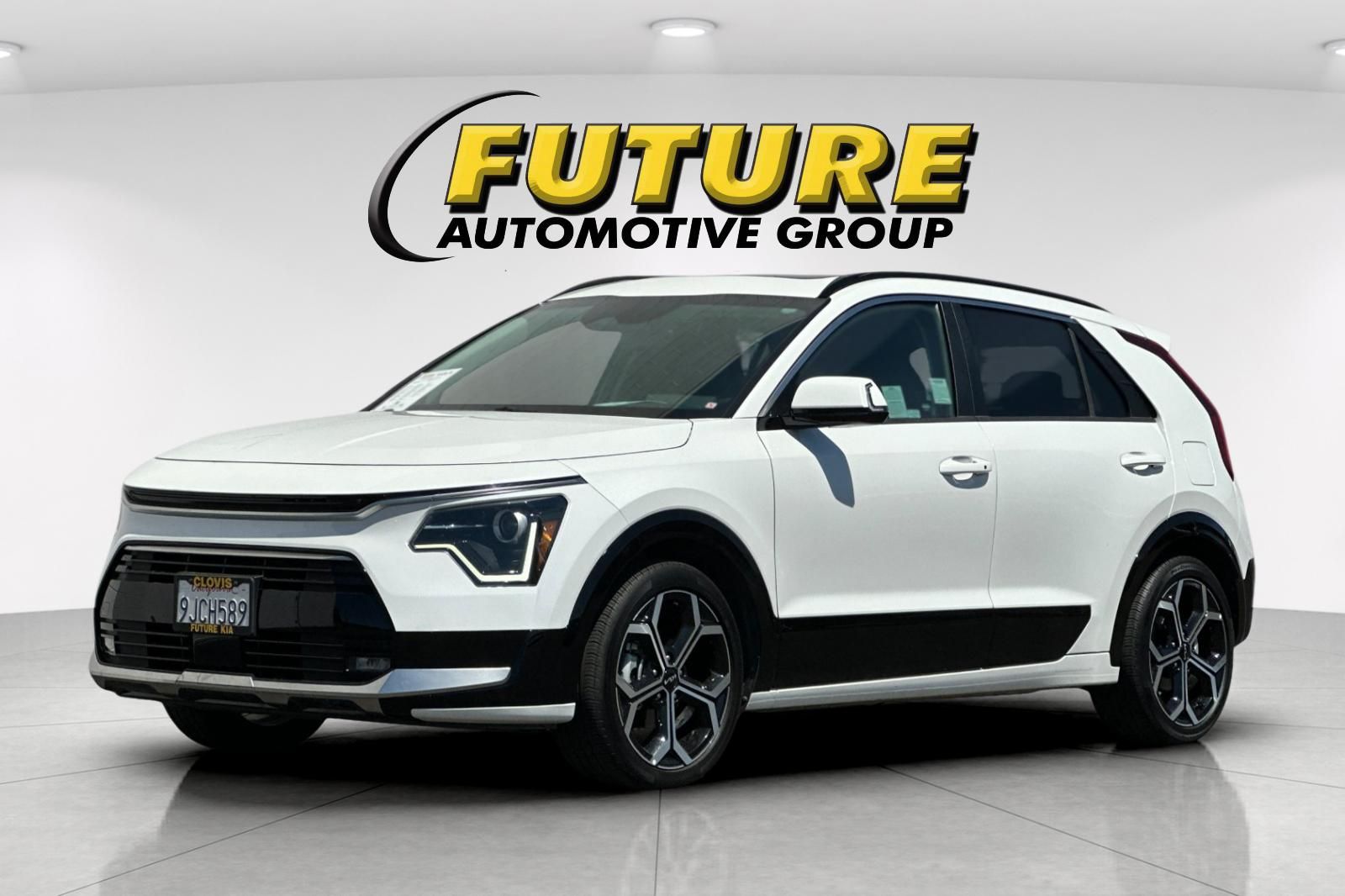 2024 Kia Niro EX Touring photo 3